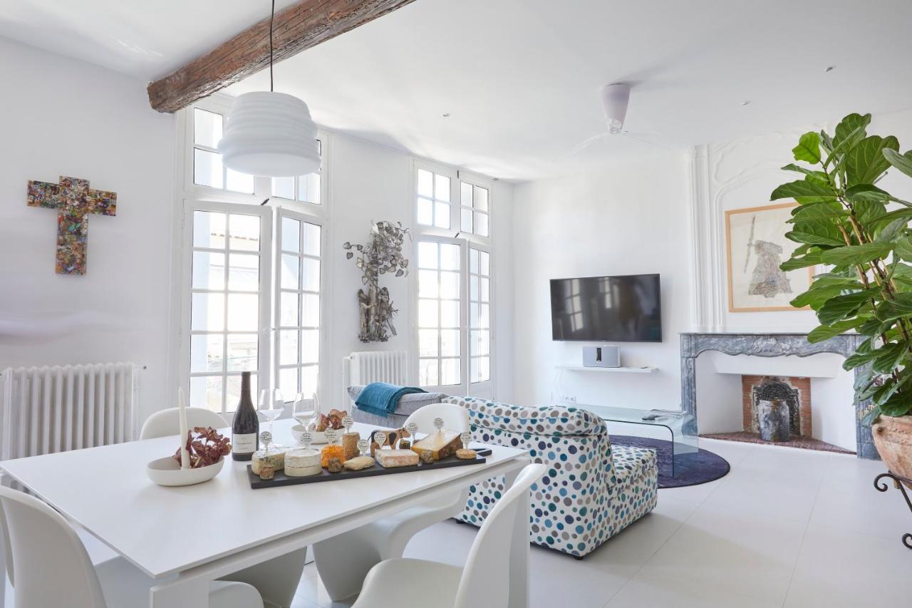בזייה Beautiful Art Lovers Apartment מראה חיצוני תמונה